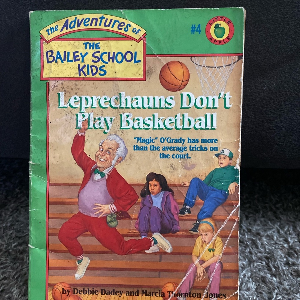 The Bailey School Kids Book - Leprechauns Don't Play Basketball